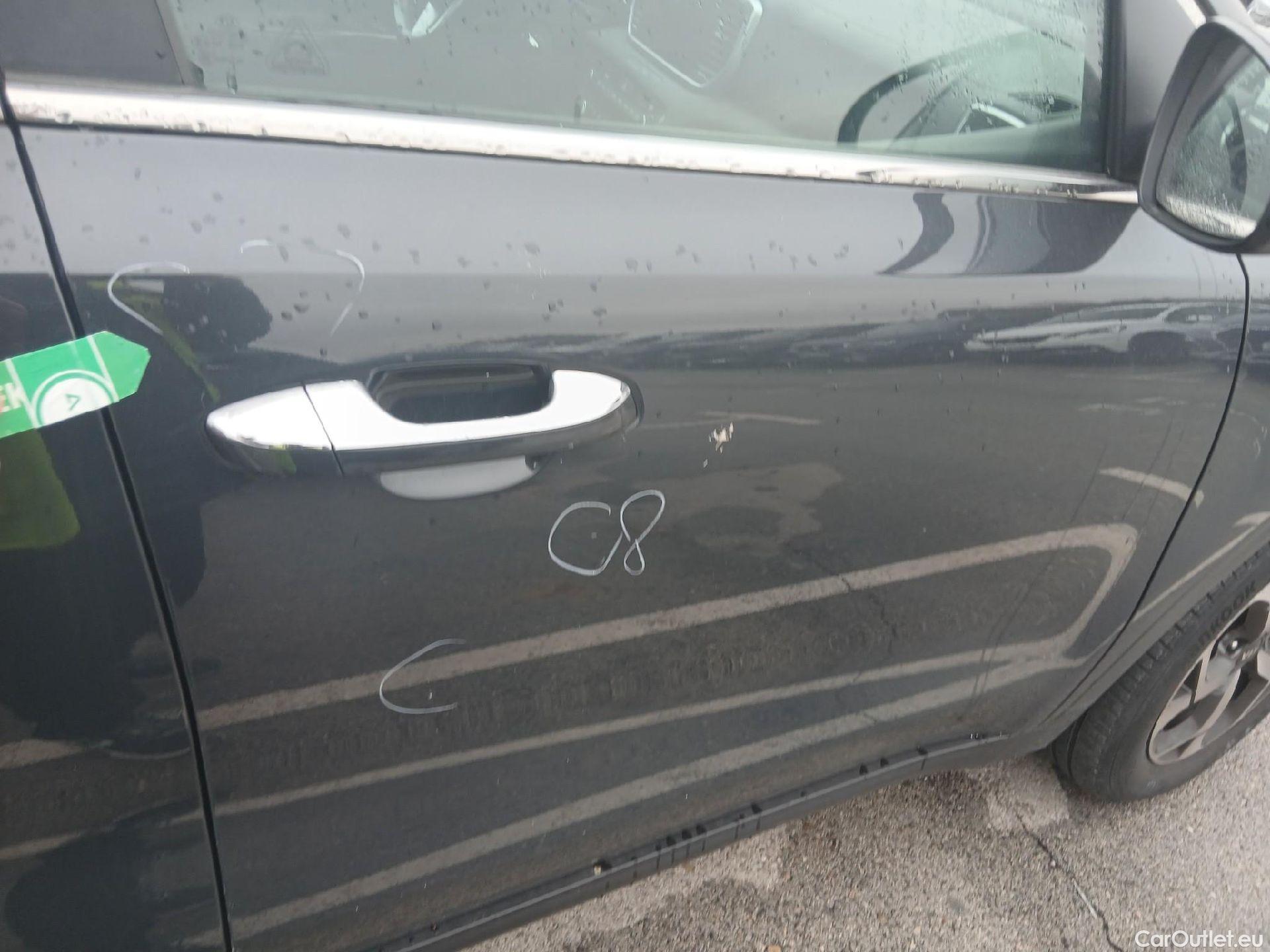  KIA  Sportage KIA  1.6MHEV Drive 100kW(136CV) 4x2(Crist Tintados)(CX) #22