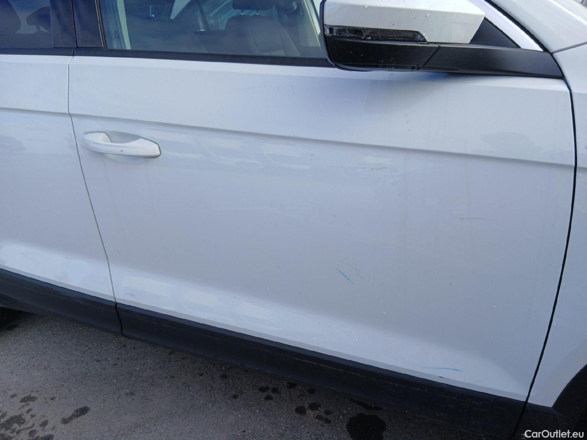  Volkswagen  T-ROC VOLKSWAGEN  / 2017 / 5P / todoterreno Advance 1.0 TSI 85kW (115CV) (CX) #44