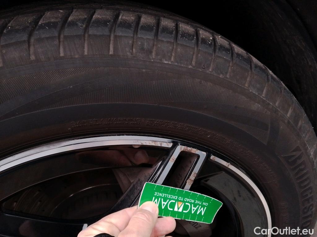  Mercedes  G-Klasee MERCEDES-BENZ Clase GLC / 2019 / 5P / todoterreno GLC 300 de 4MATIC #8