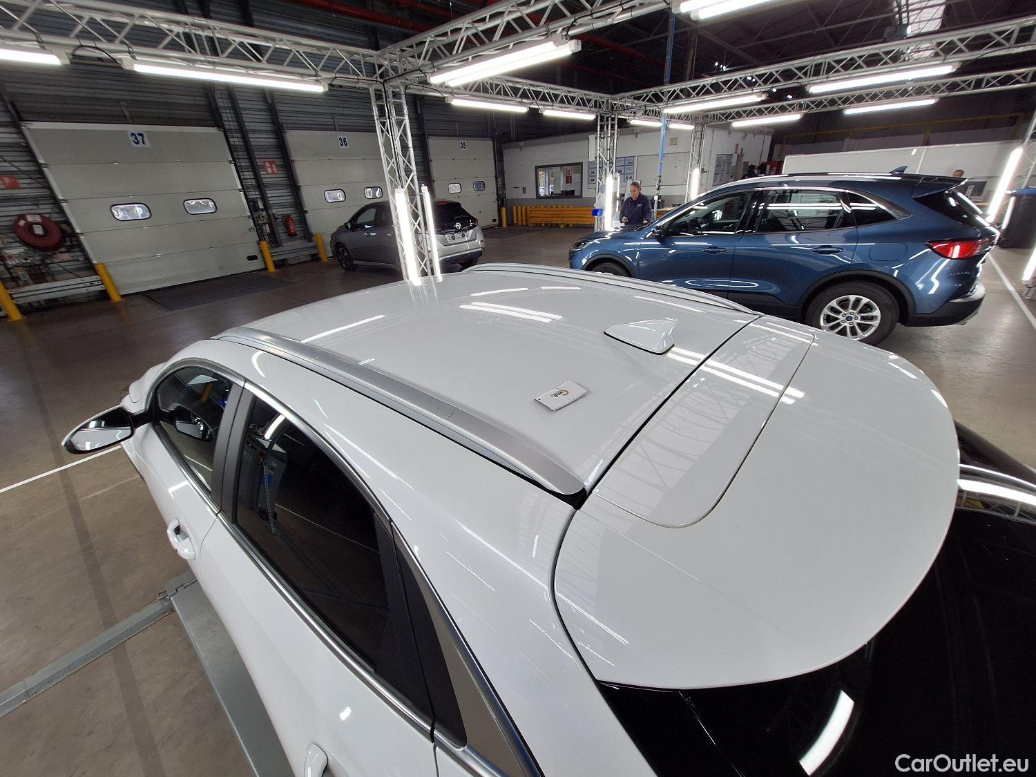  KIA  XCeed Kia,  FL'22 PHEV, KIA  1.6 GDi PHEV DCT Business Line 5d #3