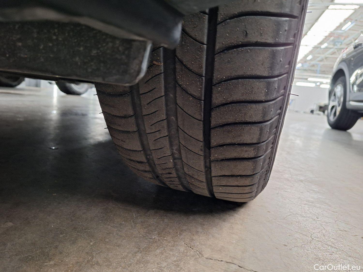  KIA  XCeed Kia,  FL'22 PHEV, KIA  1.6 GDi PHEV DCT Business Line 5d #9