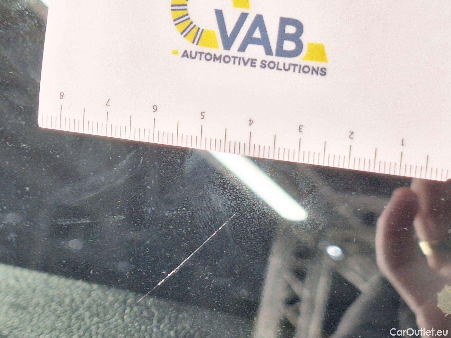  Mercedes  GLB Mercedes,  '19, Mercedes-Benz   200 Business Solution 5d 7pl #38