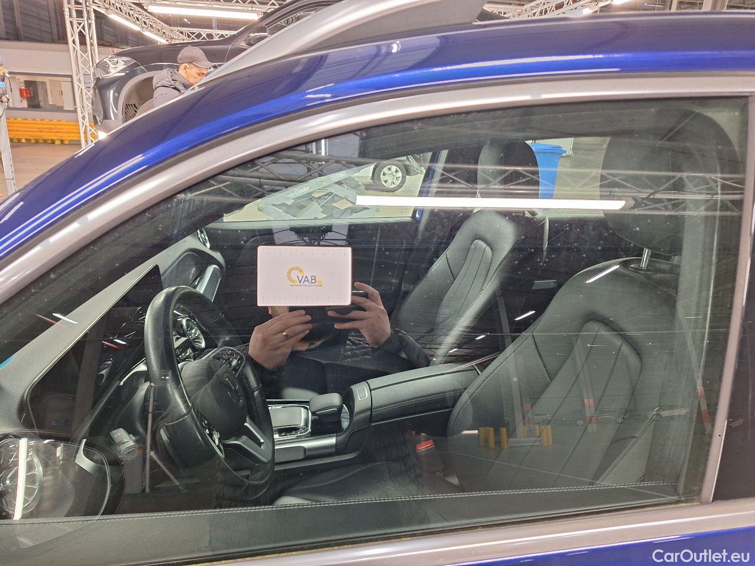  Mercedes  GLB Mercedes,  '19, Mercedes-Benz   200 Business Solution 5d 7pl #44