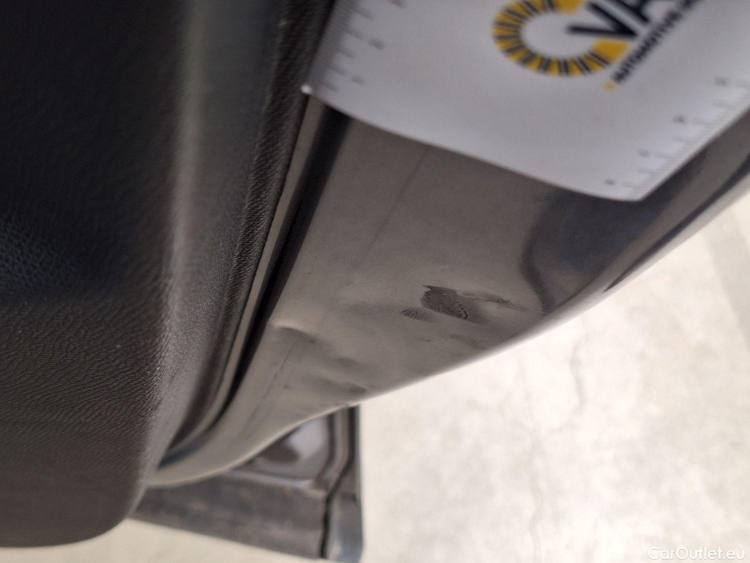  Peugeot  5008 Peugeot,  '16, Peugeot  1.5 BlueHDi 96kW S&S EAT8 Allure 5d #40