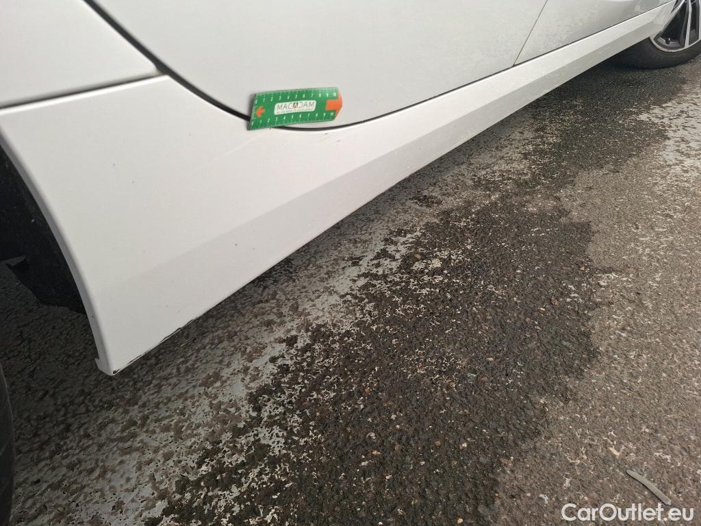  Bmw  Serie 1 BMW Série 1 / 2019 / 5P / Berline 116i DKG7 Business Design #6