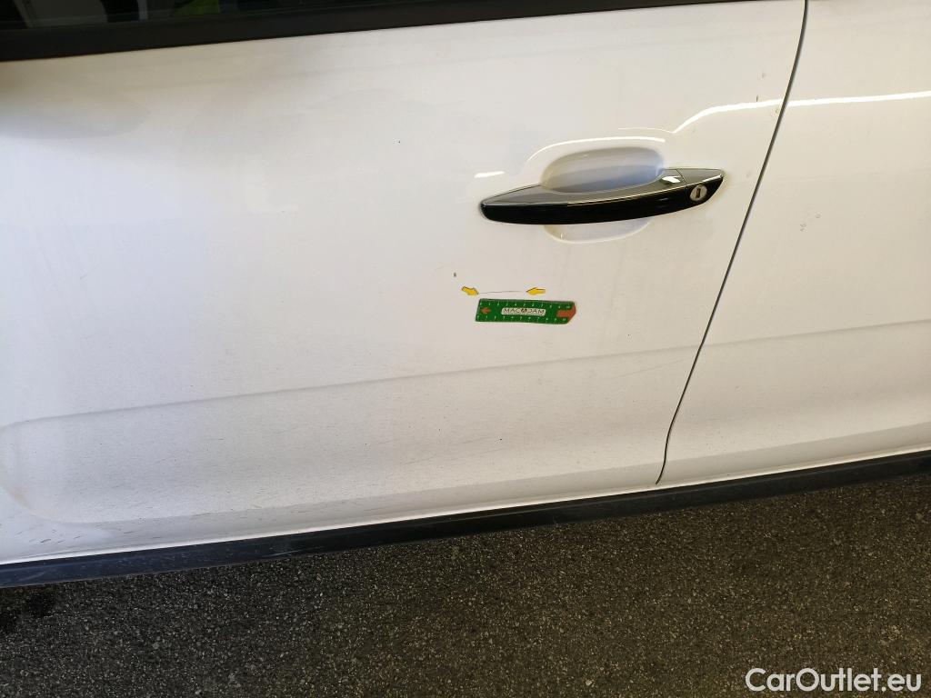  Citroen  C3  Shine 1.2 PureTech 110CV BVA6 6E #4