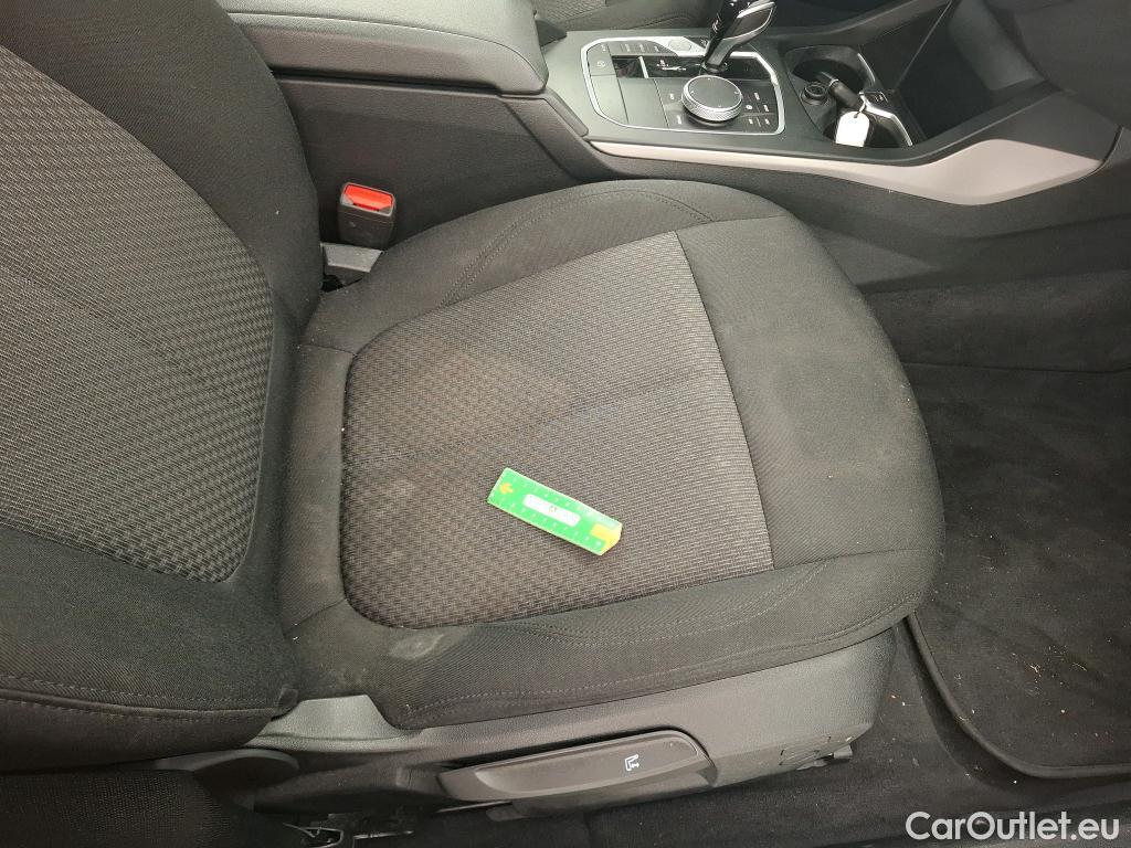  Bmw  Serie 1 BMW Série 1 / 2019 / 5P / Berline 116i DKG7 Business Design #22