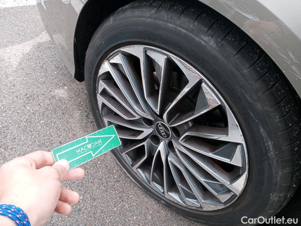  Audi  A6 AUDI  / 2018 / 4P / sedán Competition 55 TFSIe quattro S tronic #3