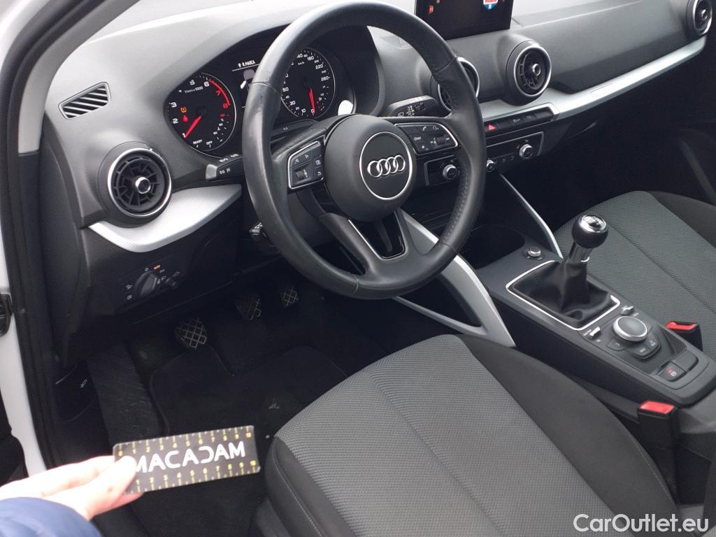  Audi  Q2 AUDI  / 2016 / 5P / todoterreno Design 30 TFSI 85kW (116CV) #3