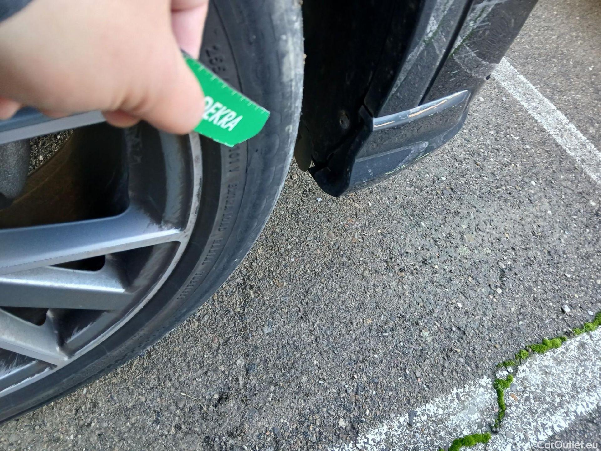  Audi  Q3 AUDI  Sportback / 2019 / 5P / todoterreno Black line 35 TDI 110kW (150CV) S tronic #43