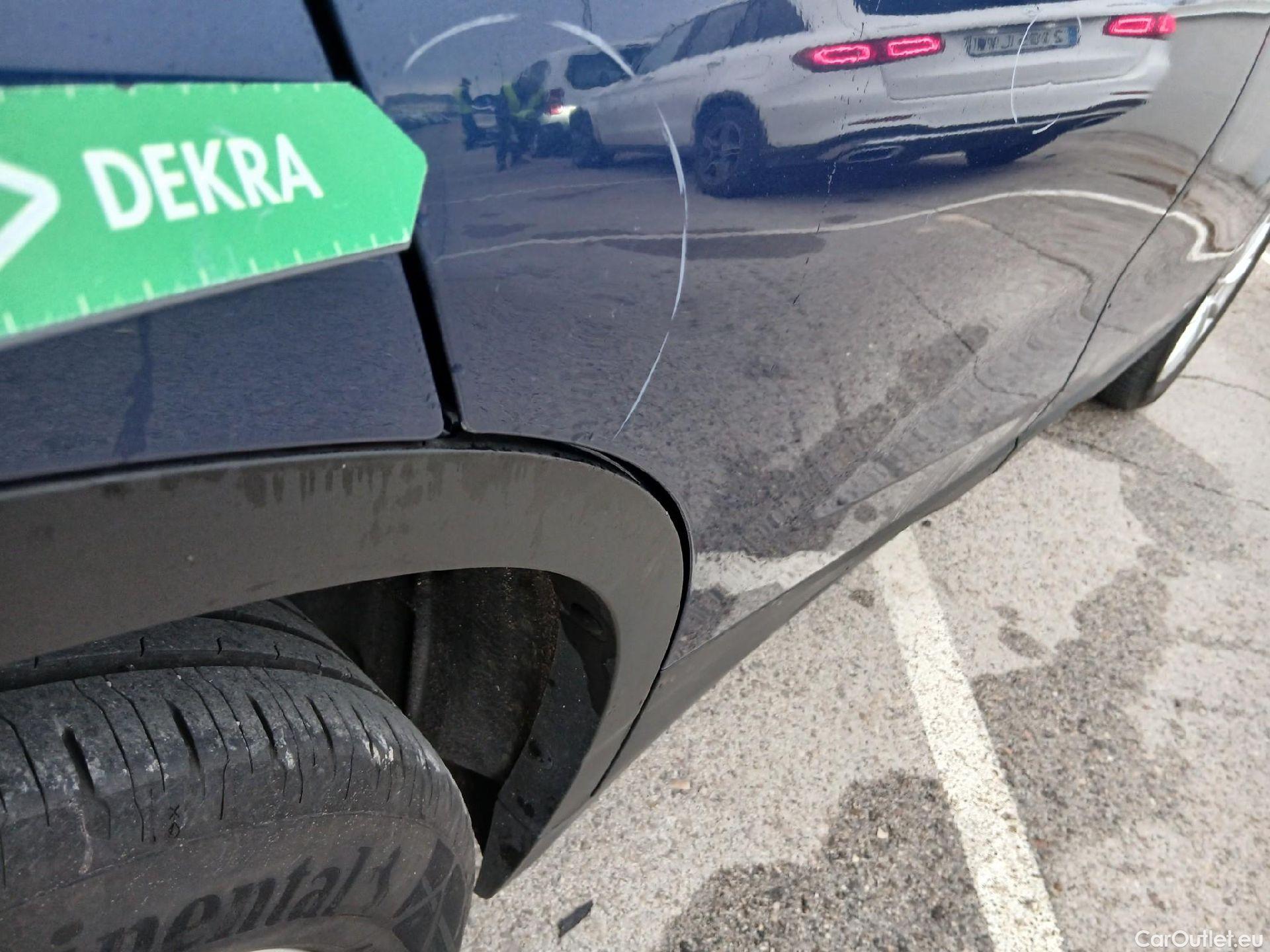  Bmw  X2 BMW  / 2017 / 5P / todoterreno sDrive18i (AC) #26