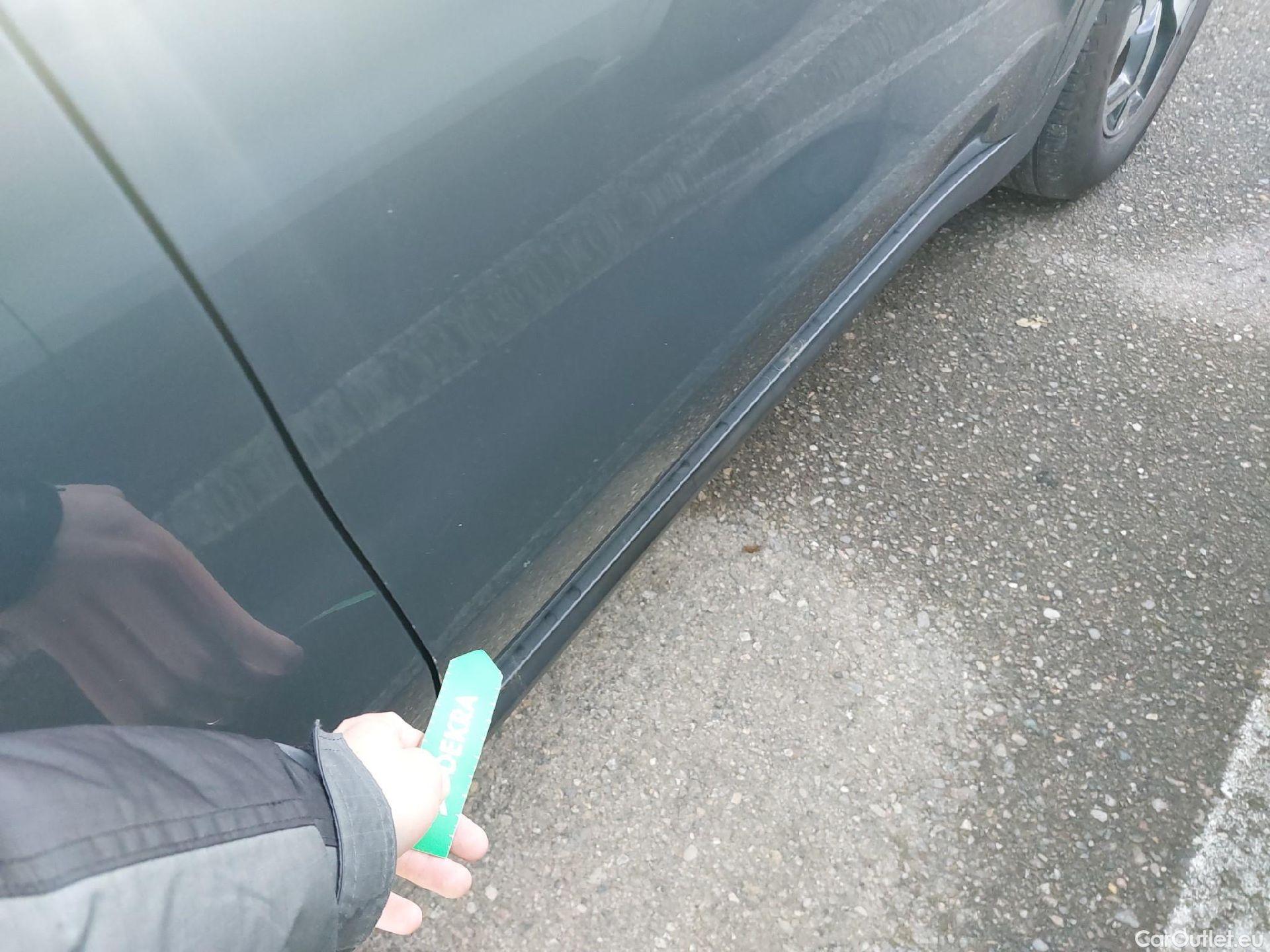  KIA  Sportage KIA  1.6 MHEV Drive 100kW(136CV) 4x2(Crist Tintados)(CX) #26