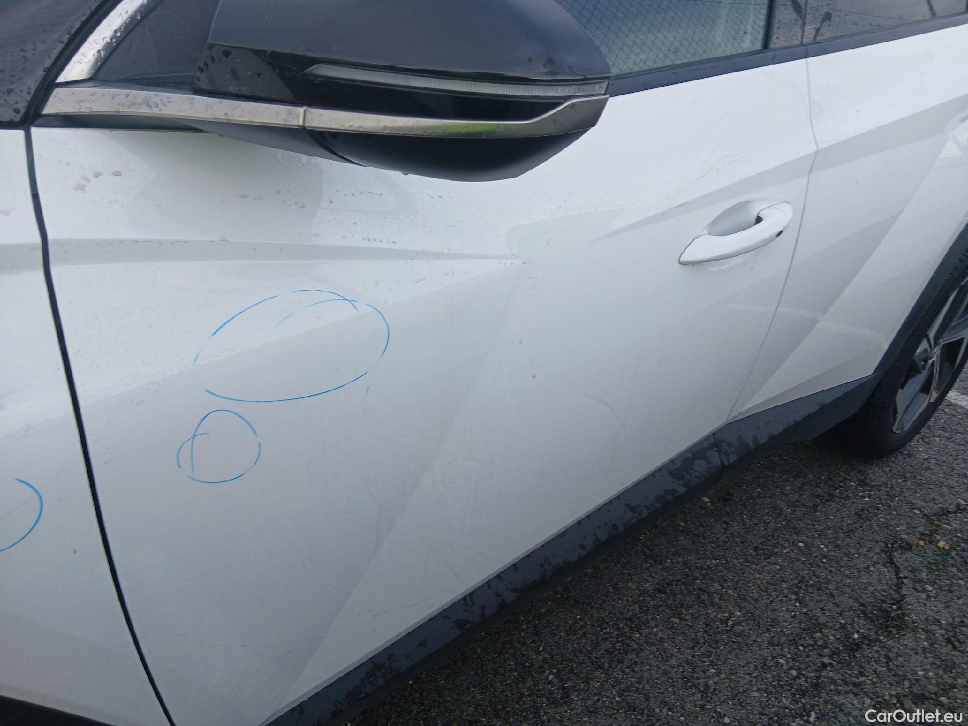  Hyundai  Tucson HYUNDAI  / 2020 / 5P / todoterreno 1.6 TGDI 169kW HEV Tecno Auto 2C #16