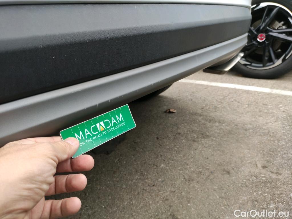  Hyundai  Tucson HYUNDAI  / 2018 / 5P / todoterreno 1.6 CRDI 85kW (116CV) 48V SLE 4X2(SP)(SL) #20