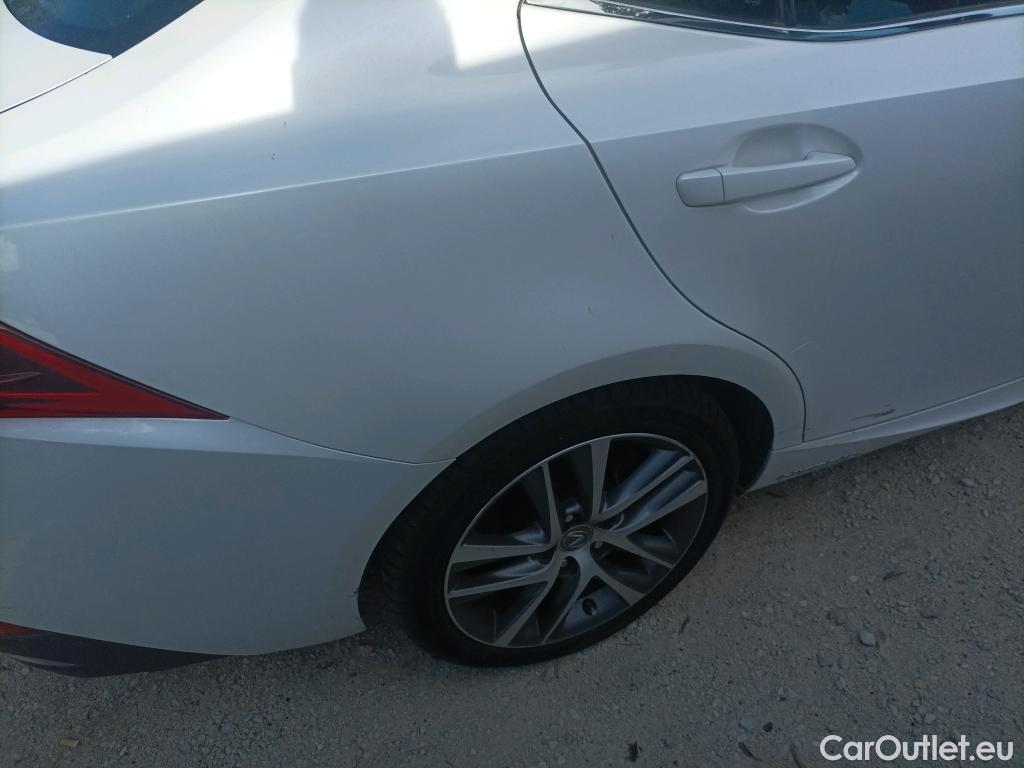  Lexus  IS LEXUS  / 2016 / 4P / sedán 2.5 300h Executive #3