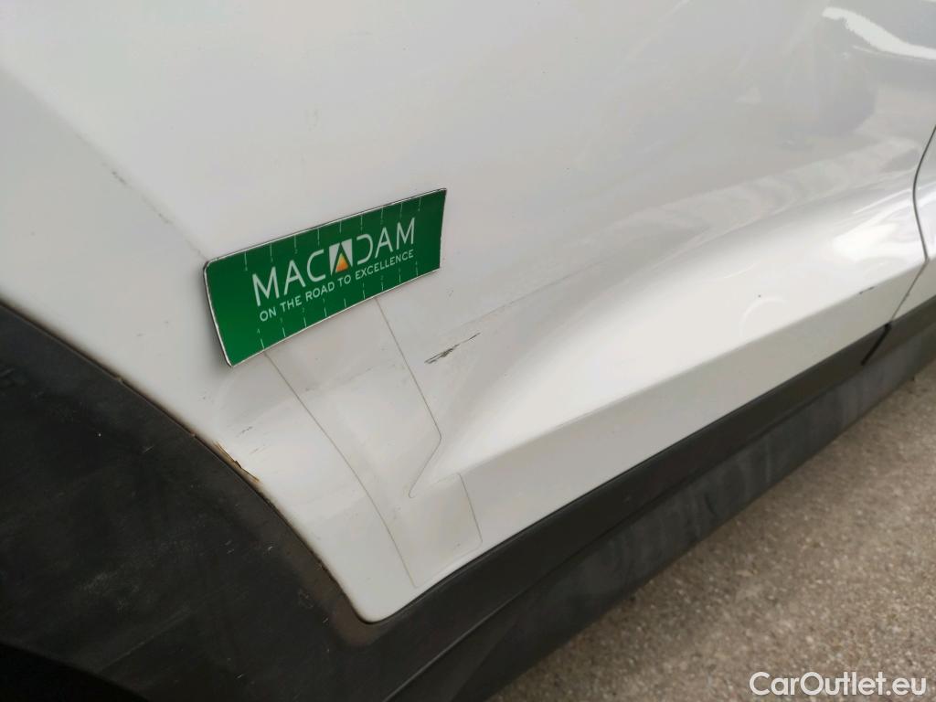  Hyundai  Tucson HYUNDAI  / 2018 / 5P / todoterreno 1.6 CRDI 85kW (116CV) 48V SLE 4X2(SP)(SL) #4