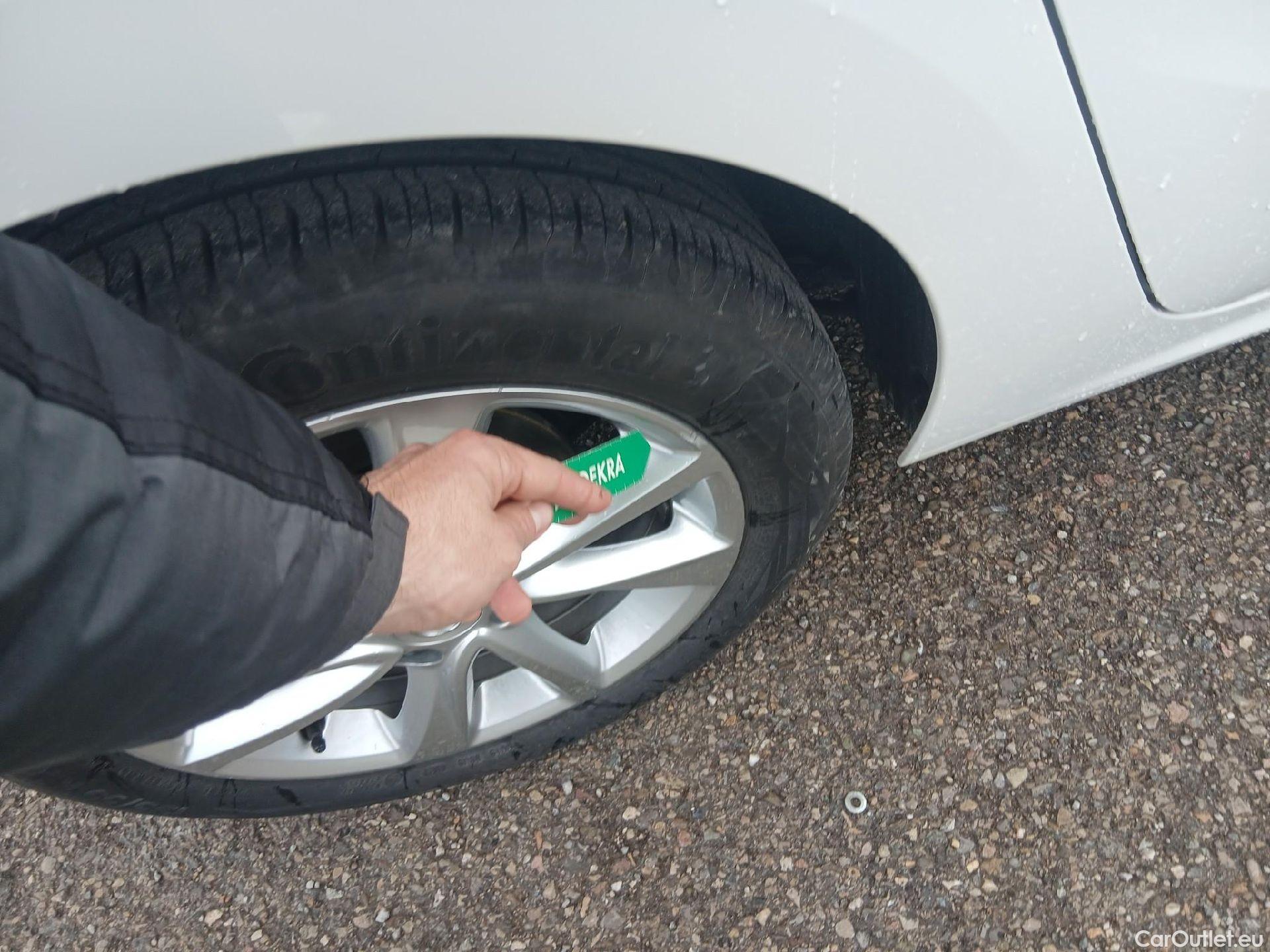  Opel  Corsa OPEL  1.2T XHL 74kW (100CV) Elegance #15