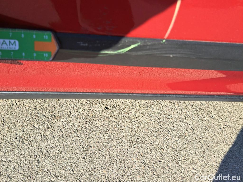  KIA  Niro KIA  / 2019 / 5P / crossover 1.6 GDi HEV 104kW (141CV) Drive #20