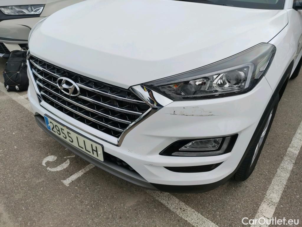  Hyundai  Tucson HYUNDAI  / 2018 / 5P / todoterreno 1.6 CRDI 85kW (116CV) 48V SLE 4X2(SP)(SL) #29