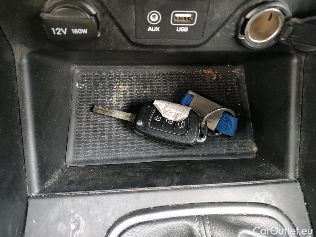  Hyundai  Tucson HYUNDAI  / 2018 / 5P / todoterreno 1.6 CRDI 85kW (116CV) 48V SLE 4X2(SP)(SL) #1