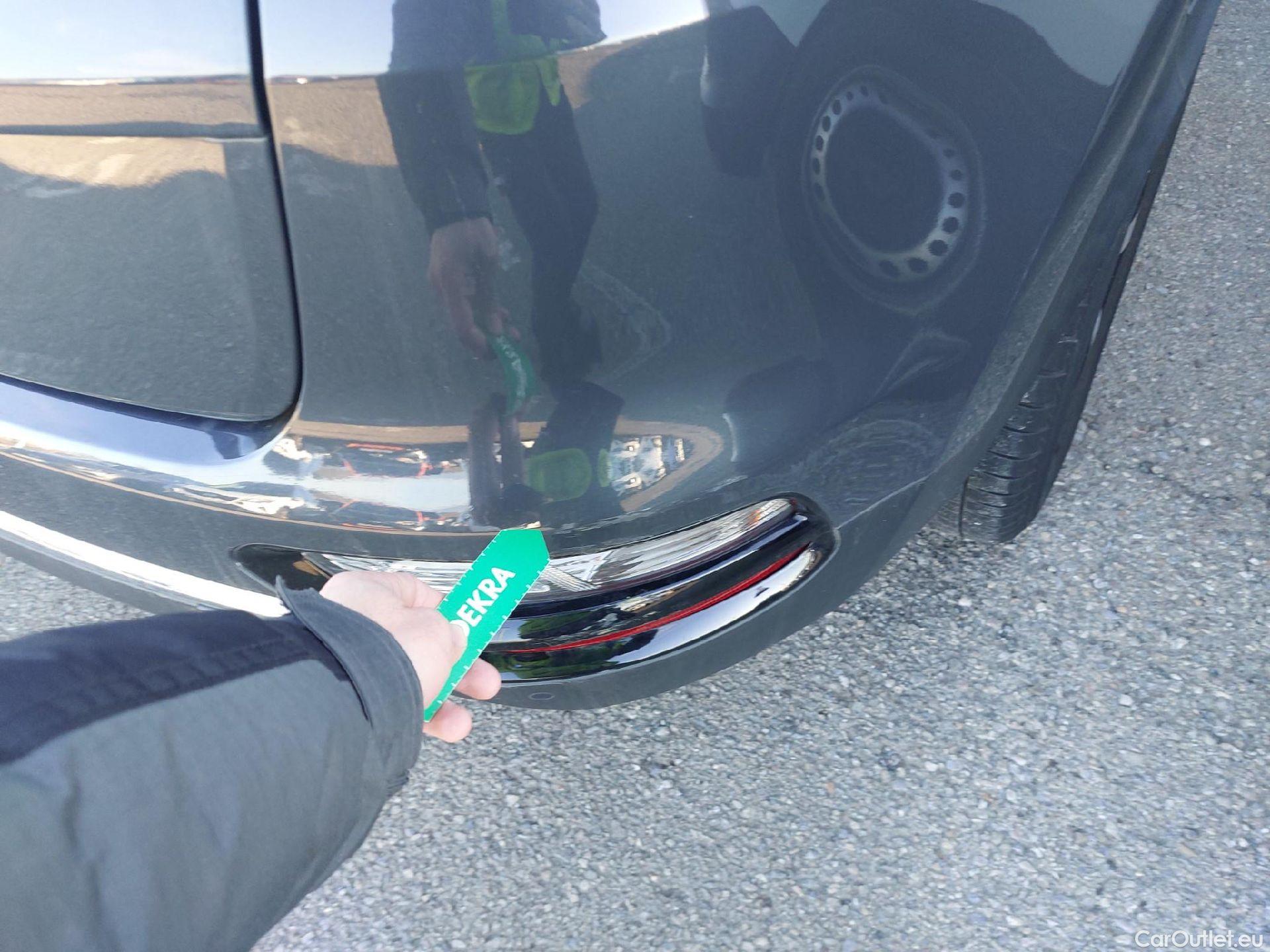  KIA  Sportage KIA  1.6 MHEV Drive 100kW(136CV) 4x2(Crist Tintados)(CX) #19