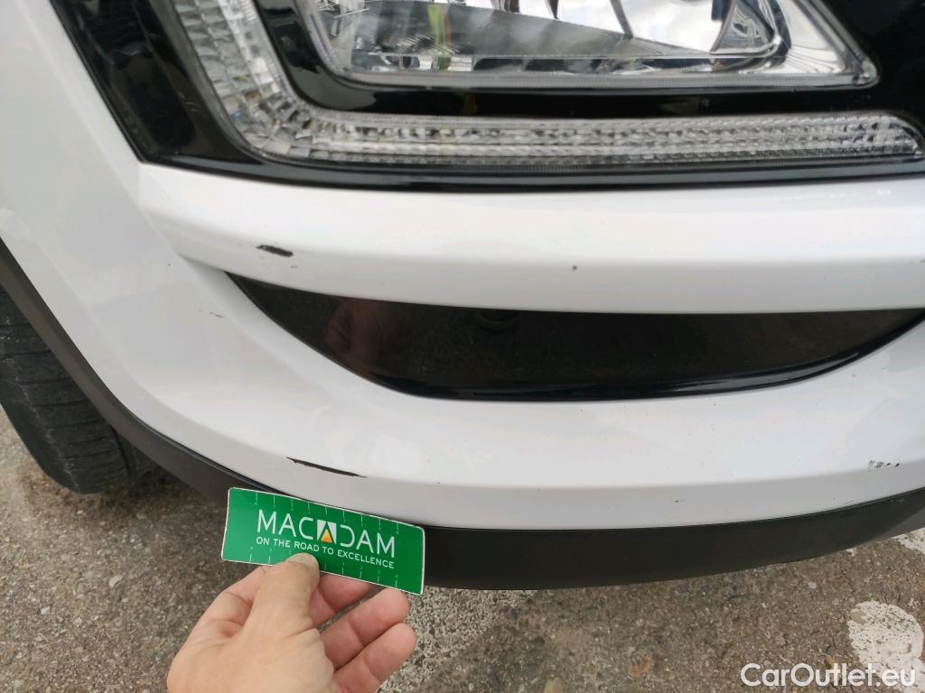  Hyundai  Tucson HYUNDAI  / 2018 / 5P / todoterreno 1.6 CRDI 85kW (116CV) 48V SLE 4X2(SP)(SL) #32