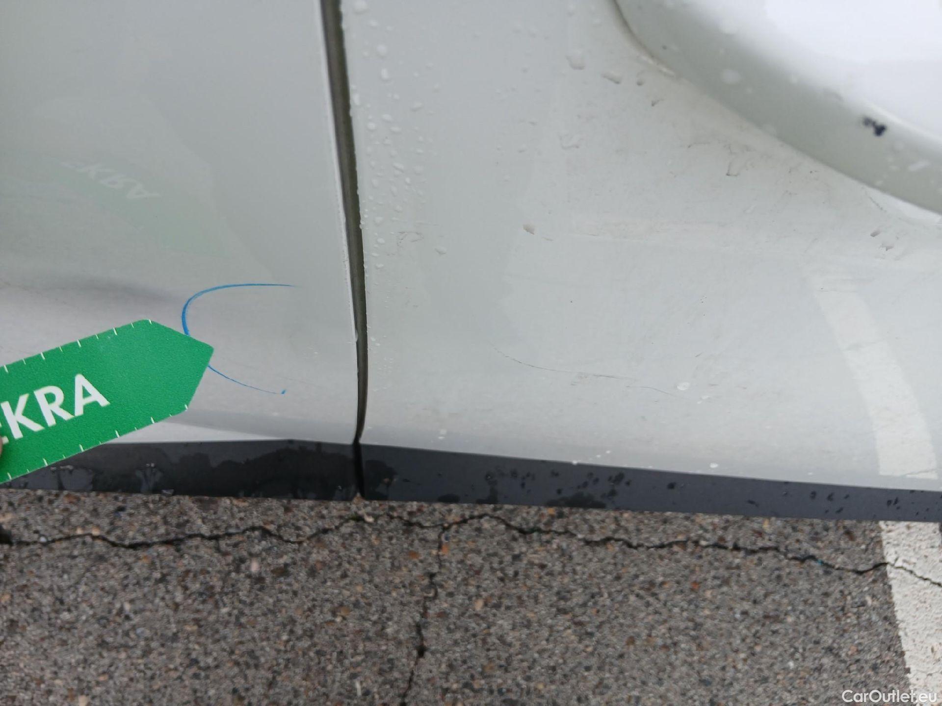  Hyundai  Tucson HYUNDAI  / 2020 / 5P / todoterreno 1.6 TGDI 169kW HEV Tecno Auto 2C #24