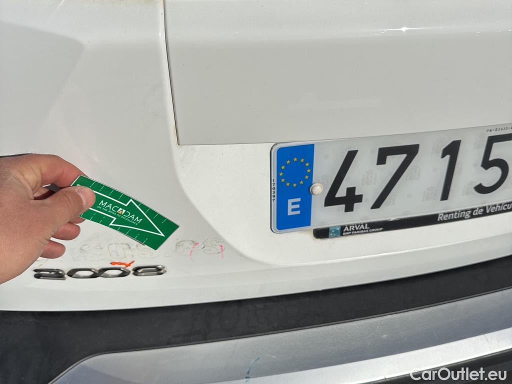  Peugeot  2008 PEUGEOT  / 2019 / 5P / todoterreno Allure BlueHDI 81kW (110CV) #7