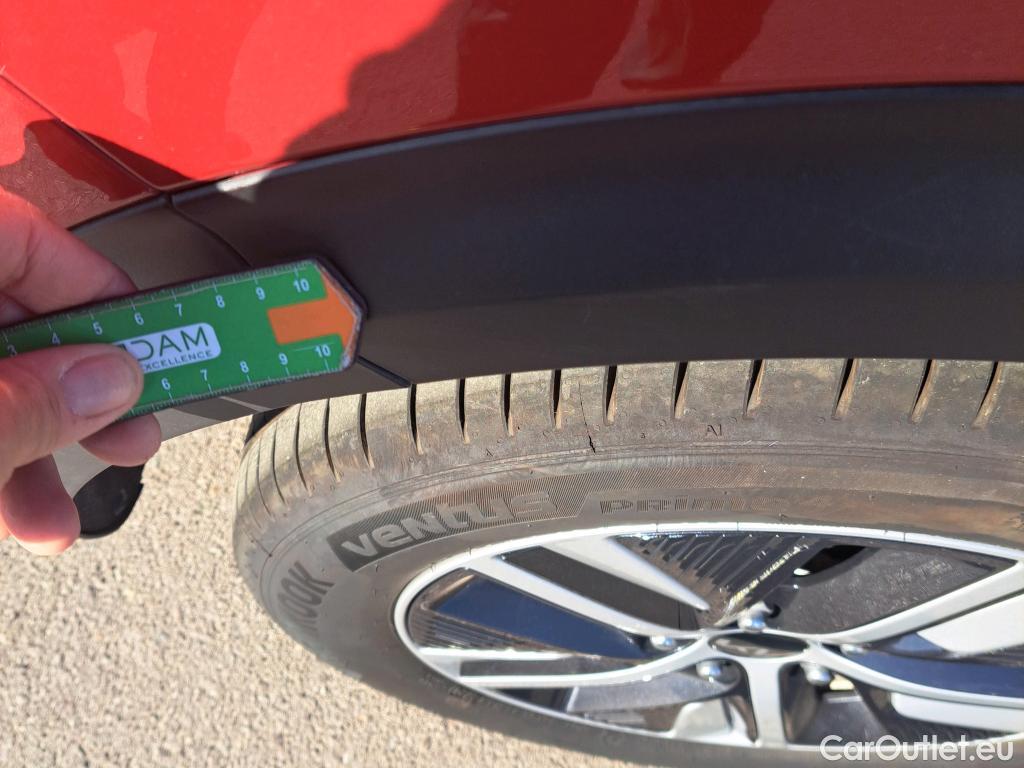  KIA  Niro KIA  / 2019 / 5P / crossover 1.6 GDi HEV 104kW (141CV) Drive #22