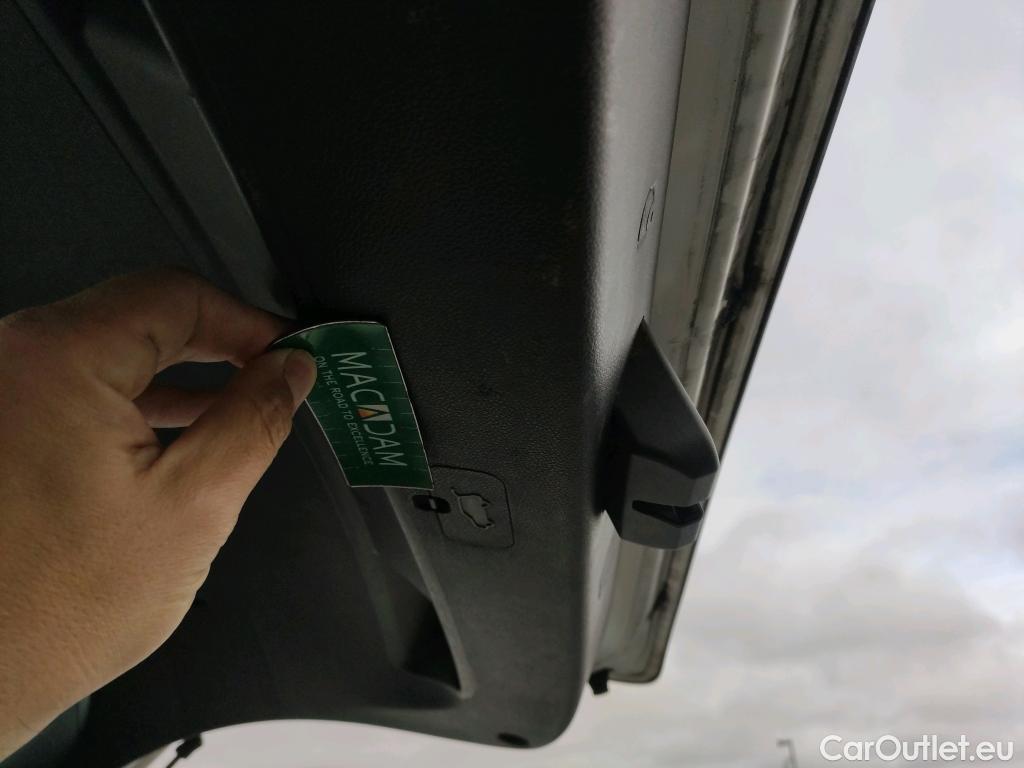  Hyundai  Tucson HYUNDAI  / 2018 / 5P / todoterreno 1.6 CRDI 85kW (116CV) 48V SLE 4X2(SP)(SL) #28