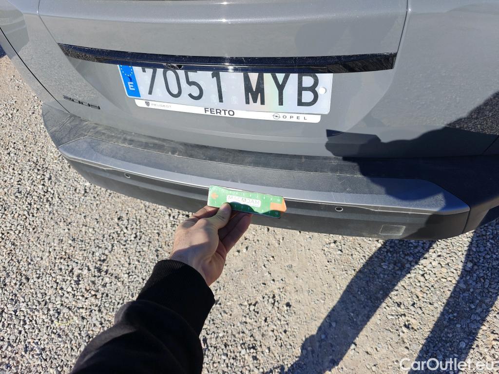  Peugeot  2008 PEUGEOT  / 2023 / 5P / todoterreno Style Gasolina 100 S&S 6 Vel. MAN(SP) #38