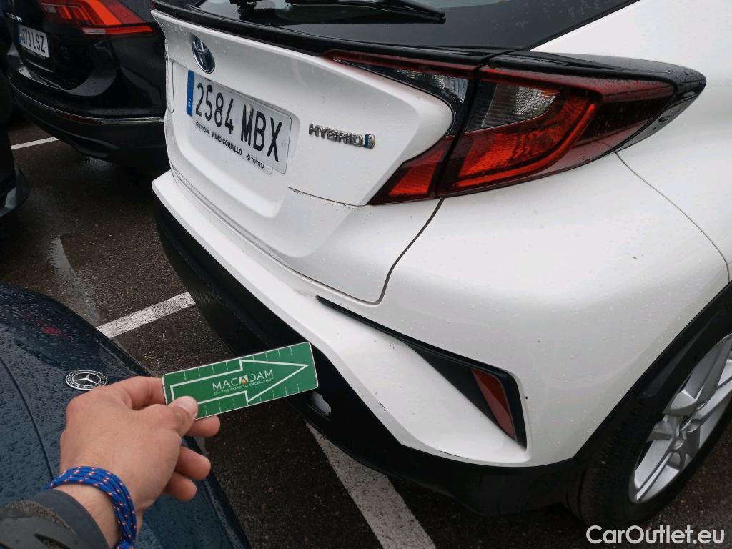  Toyota  C-HR TOYOTA  / 2019 / 5P / todoterreno 1.8 125H Active #9