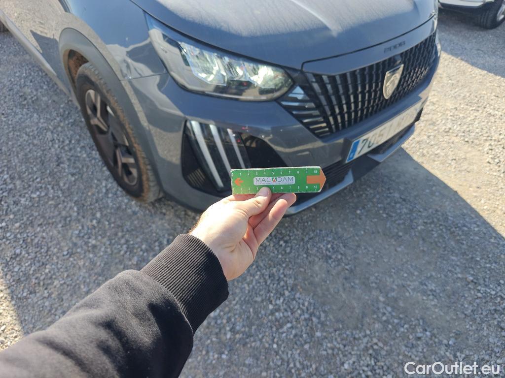 Peugeot  2008 PEUGEOT  / 2023 / 5P / todoterreno Style Gasolina 100 S&S 6 Vel. MAN(SP) #25