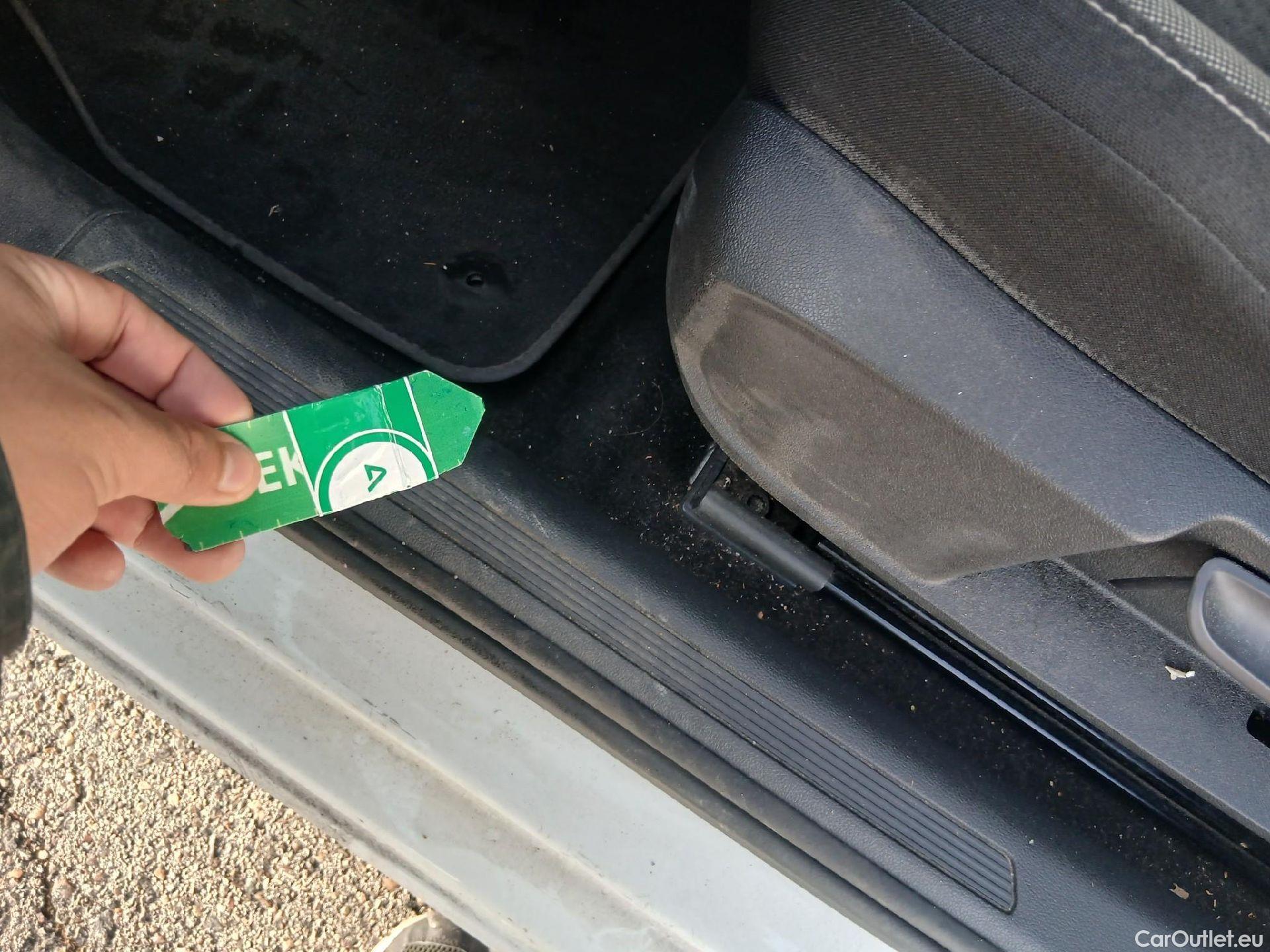  Volkswagen  Polo VOLKSWAGEN  / 2021 / 5P / berlina con portón Life 1.0 TSI 70kW (95CV) #1