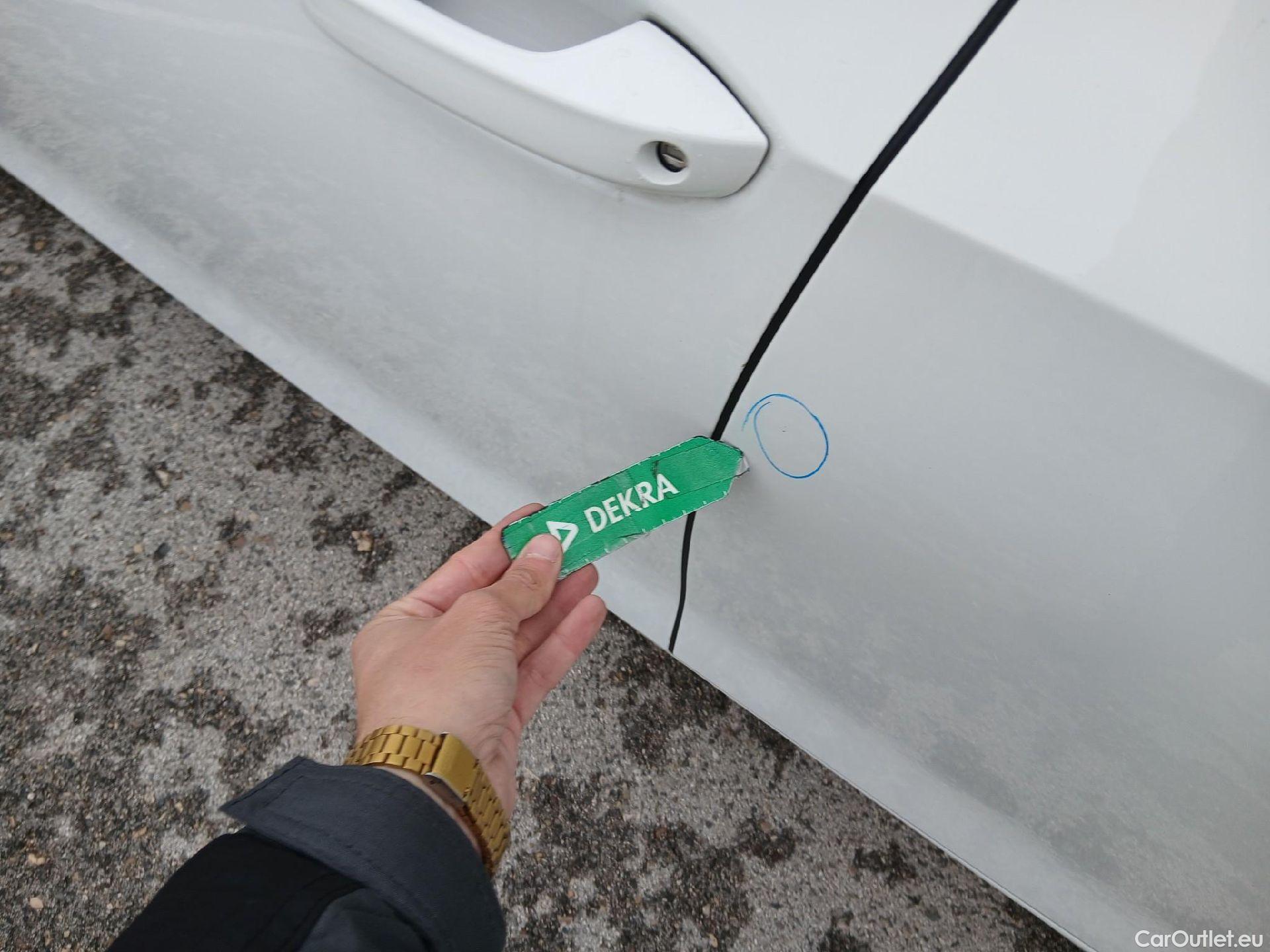  Volkswagen  Golf  VOLKSWAGEN / 2020 / 5P / berlina con portón 2.0 TDI 85kW (115CV) #14