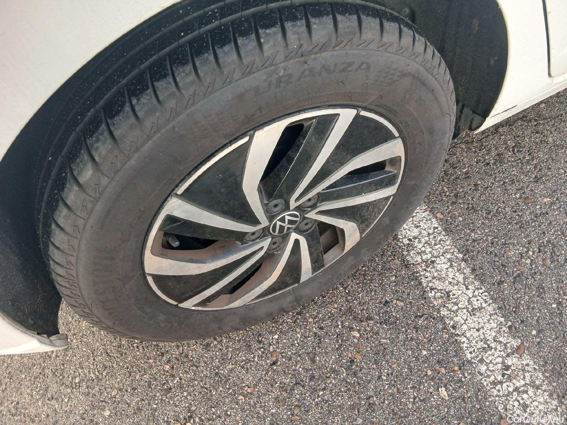  Volkswagen  Polo VOLKSWAGEN  / 2021 / 5P / berlina con portón Life 1.0 TSI 70kW (95CV) #23