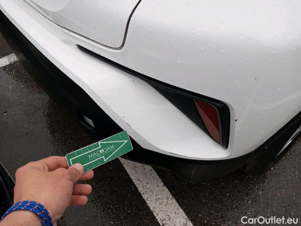  Toyota  C-HR TOYOTA  / 2019 / 5P / todoterreno 1.8 125H Active #8