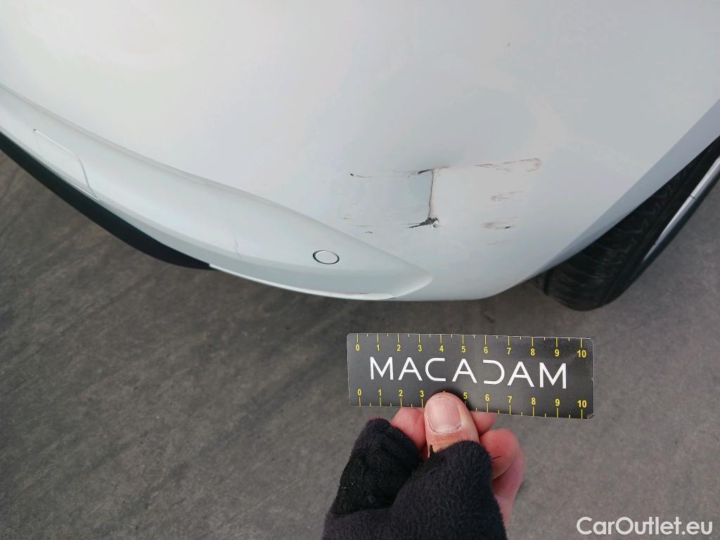  Renault  Clio RENAULT  / 2019 / 5P / berlina con portón Intens TCe 74 kW (100CV) GLP #7