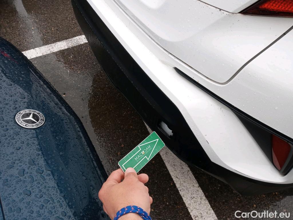  Toyota  C-HR TOYOTA  / 2019 / 5P / todoterreno 1.8 125H Active #13