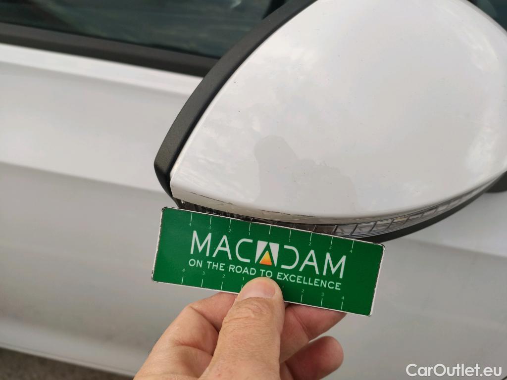  Volkswagen  Golf  VOLKSWAGEN / 2020 / 5P / berlina con portón 2.0 TDI 85kW (115CV) #15