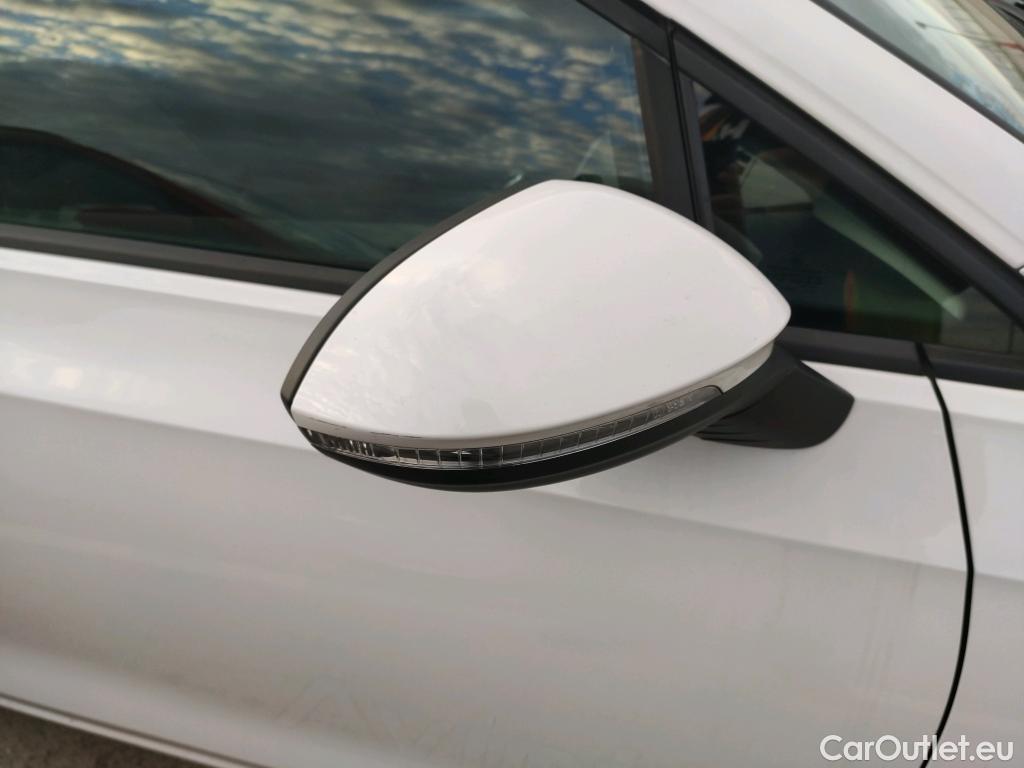  Volkswagen  Golf  VOLKSWAGEN / 2020 / 5P / berlina con portón 2.0 TDI 85kW (115CV) #14