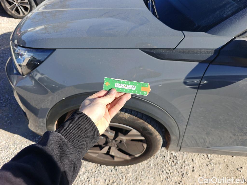  Peugeot  2008 PEUGEOT  / 2023 / 5P / todoterreno Style Gasolina 100 S&S 6 Vel. MAN(SP) #30