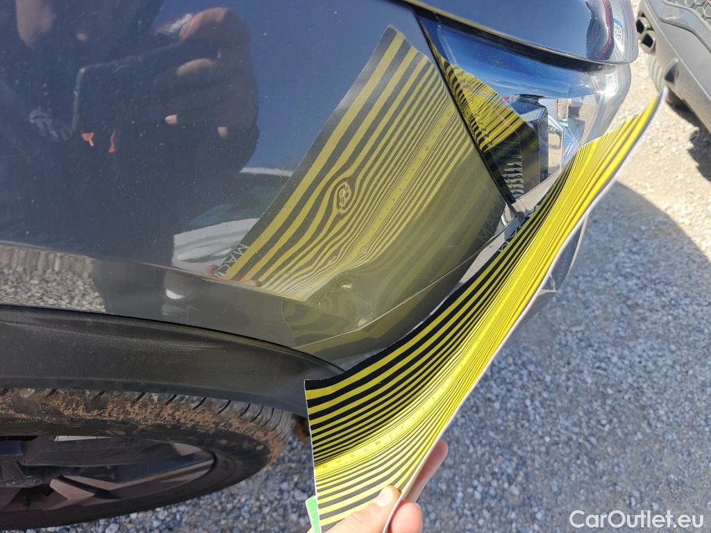  Peugeot  2008 PEUGEOT  / 2023 / 5P / todoterreno Style Gasolina 100 S&S 6 Vel. MAN(SP) #8