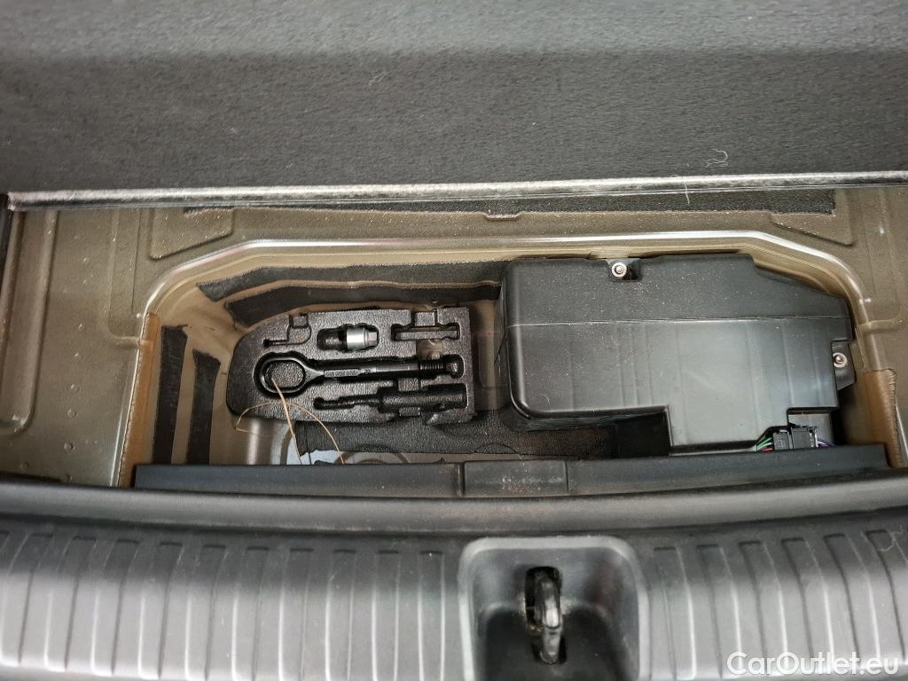  Audi  Q4 E-Tron  Sportback 45 e-tron S line quattro 82kWh BVA #2