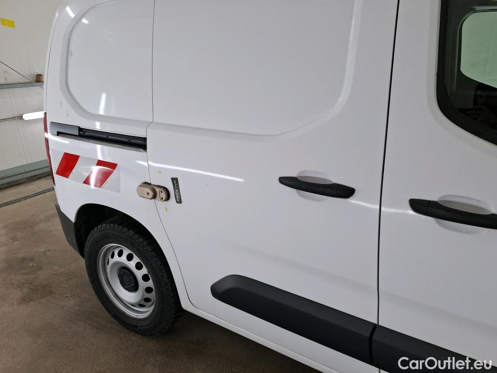  Citroen  Berlingo  Fourgon Worker M 1000 1.2 PureTech 130CV BVA8 E6d #10