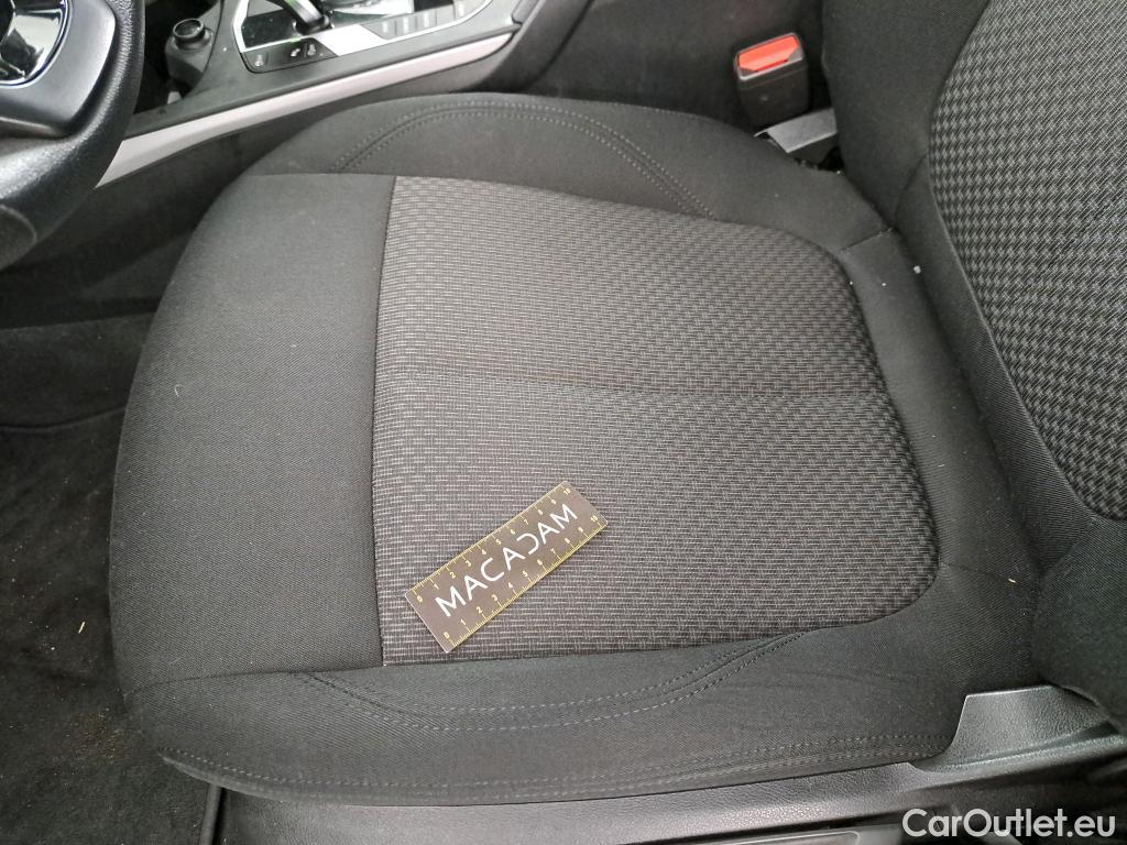  Bmw  Serie 1 BMW Série 1 / 2019 / 5P / Berline 116i DKG7 Business Design #37