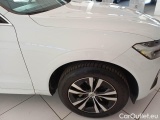  Volvo  XC60 VOLVO  / 2021 / 5P / SUV B4 D AWD AUTOMATICO MOMENTUM PRO MY22 #40