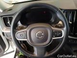  Volvo  XC60 VOLVO  / 2021 / 5P / SUV B4 D AWD AUTOMATICO MOMENTUM PRO MY22 #80