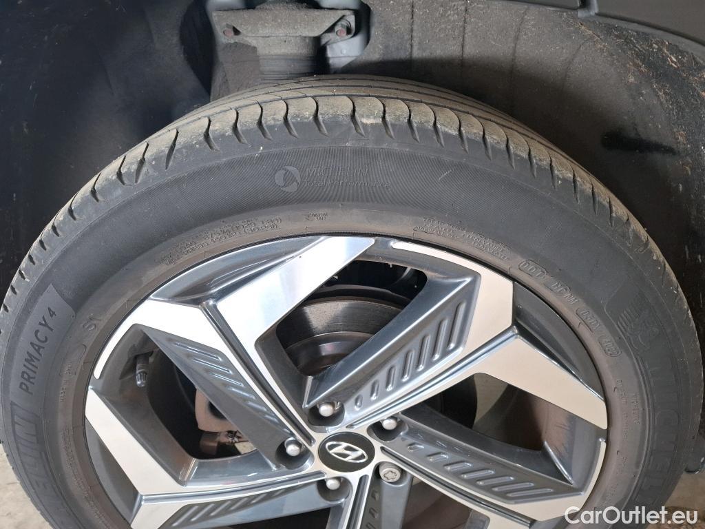  Hyundai  Tucson HYUNDAI  / 2020 / 5P / SUV 1.6 PHEV 265 HTRAC CREATIVE 4WD AUTO #24