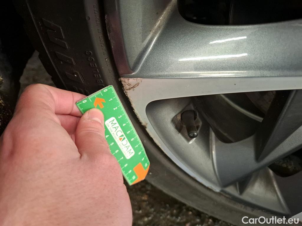  Hyundai  i30 HYUNDAI  Sport Wagon  2020  5P Break 10 TGDI 120 MHEV IMT CREATIVE SW #8